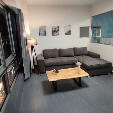 Ermou Downtown Suites By Athens Urban Retreat エクステリア 写真