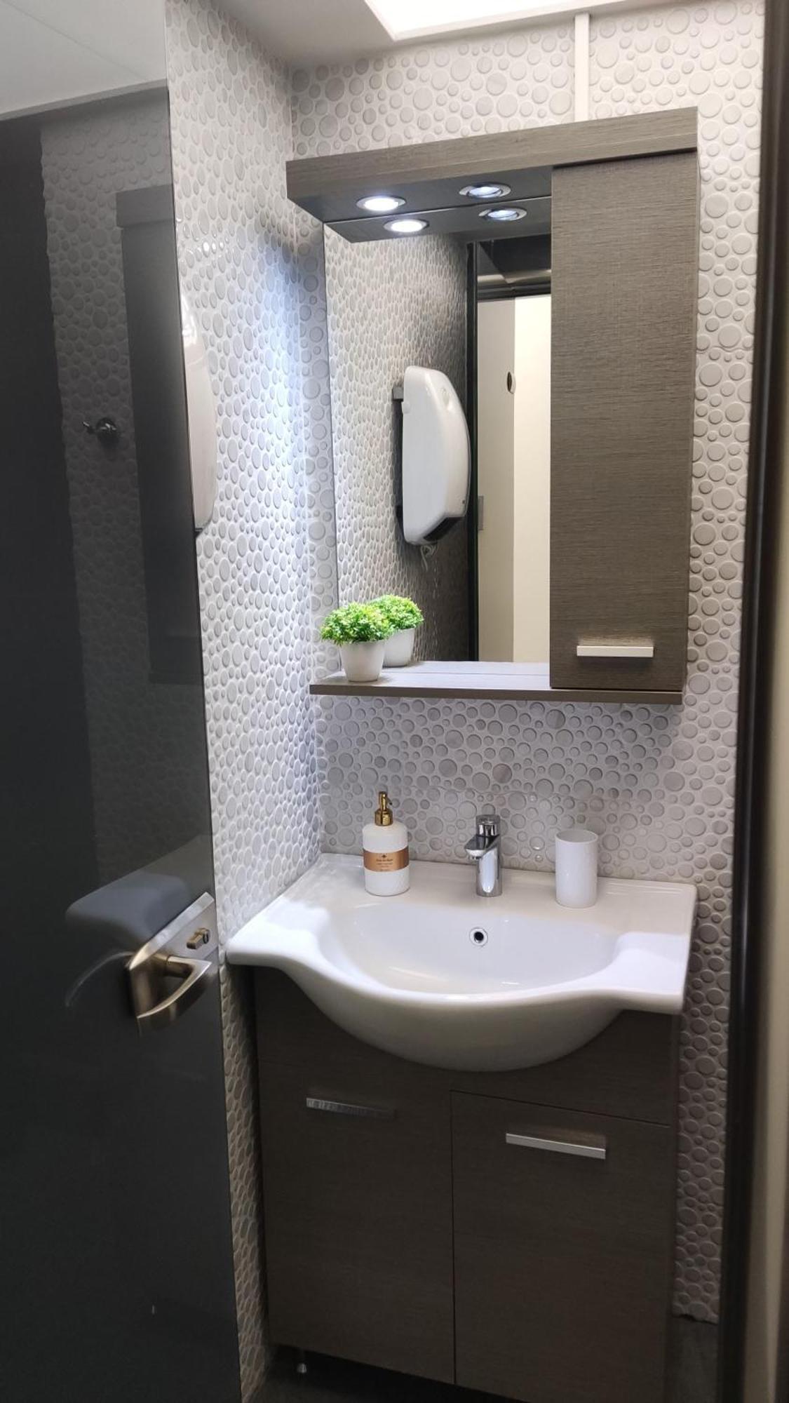 Ermou Downtown Suites By Athens Urban Retreat エクステリア 写真